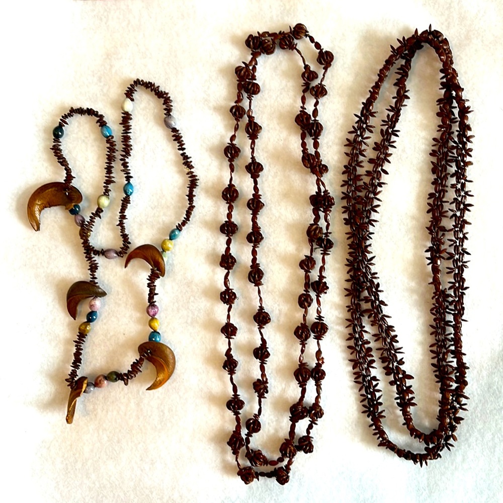 Set of 3 wood look beaded necklaces